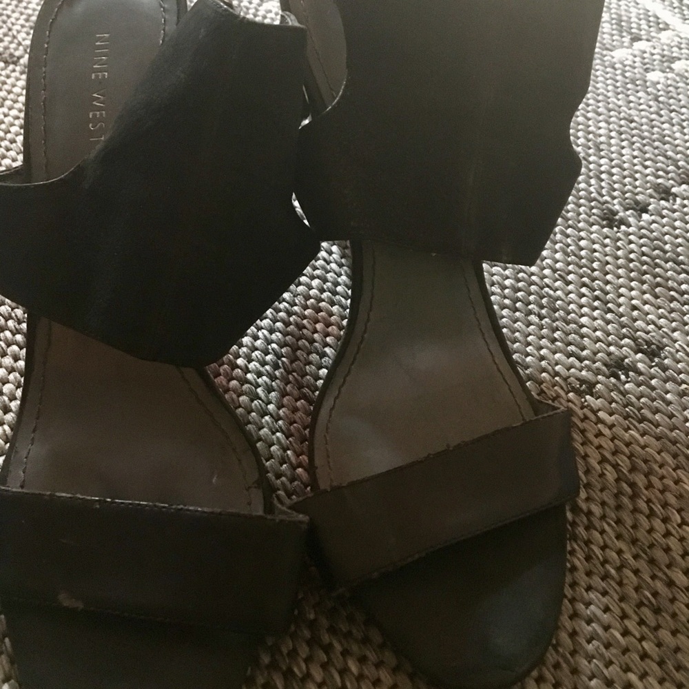 Shoes - Picture 2 of 2